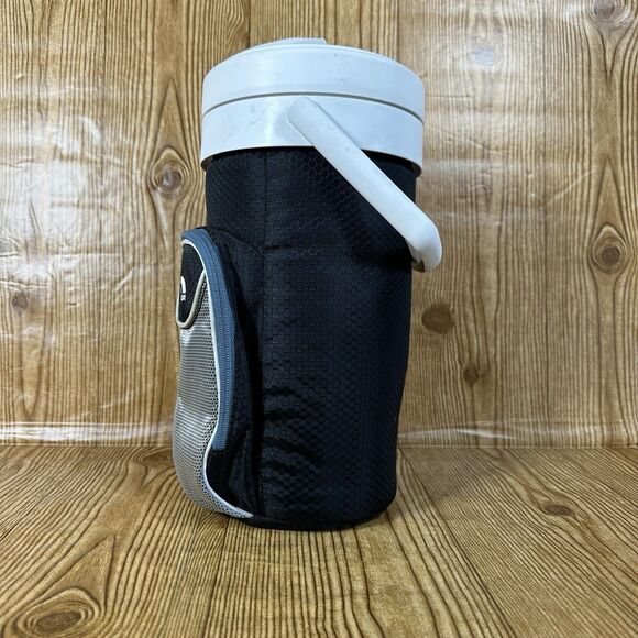 Igloo Water Jug Cooler With Cover 1/2 gallon  with Storage Pouch 12.5” - Picture 2 of 11